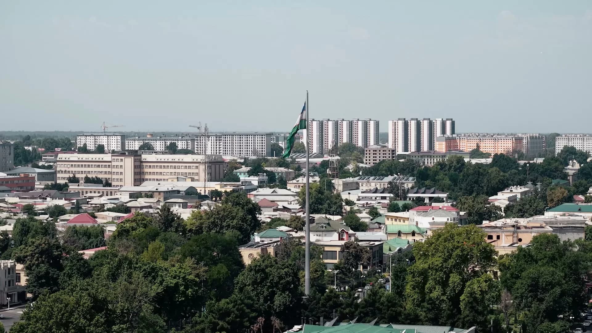 «Mirzo Ulug’bek» xususiy maktabi — tanishuv videosidan lavha