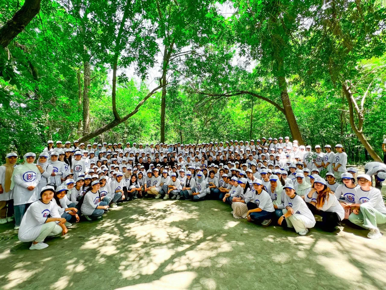 2023–2024 o’quv yili bitiruvchilari — qizlar